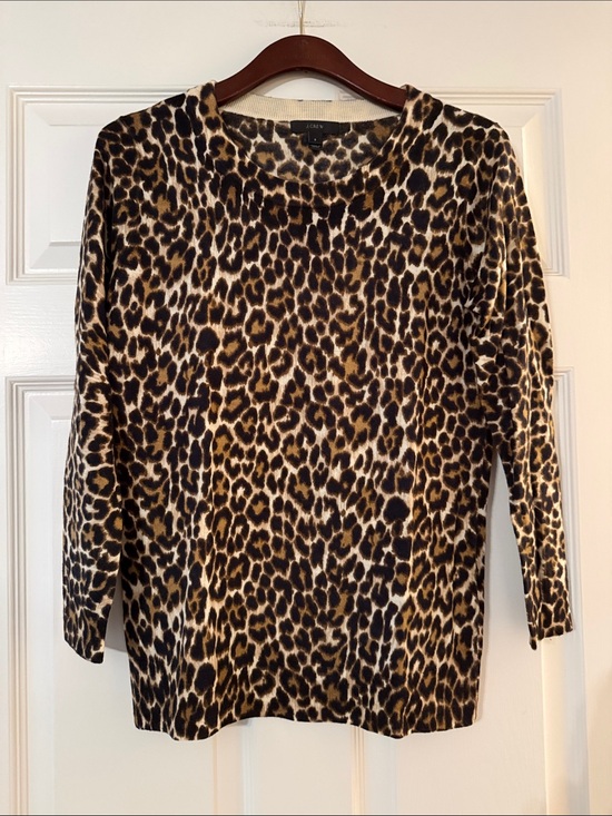 J. Crew Sweaters - J Crew leopard Tippi sweater small